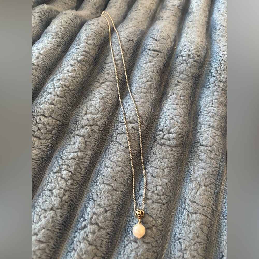 Silver Pearl Necklace - Picture 2 of 4